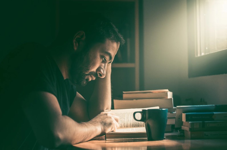 The Introvert Experience of Alone Time and Solitude