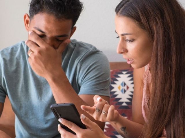 Signs You May Be in a Relationship with a Bunny Boiler